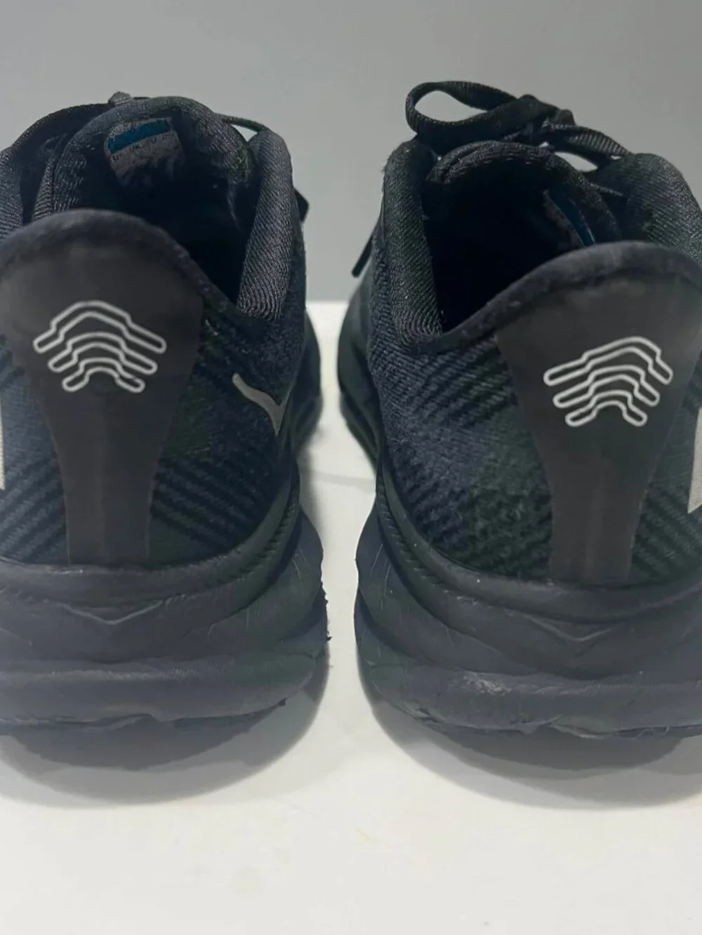 HOKA Womens Clifton 9 GTX Waterproof Running Shoes Black Size 8.5